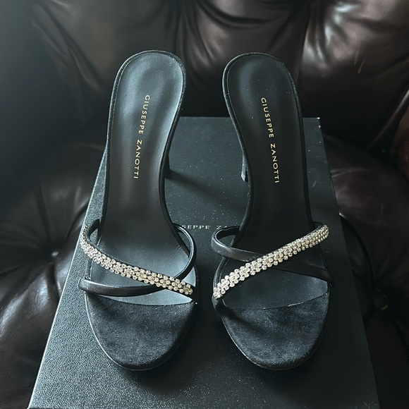 Giuseppe Zanotti Shoes - Giuzeppe Zanotti Kanda Nero 105